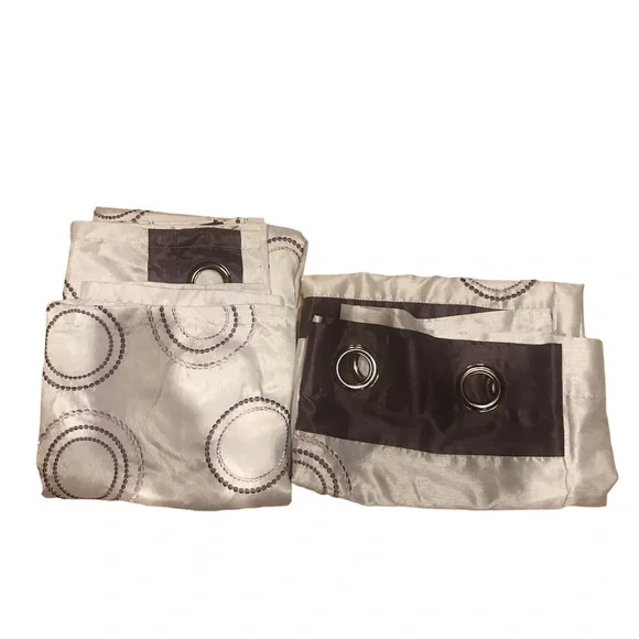 Bouclair 2 panel curtains - Picture 1 of 6